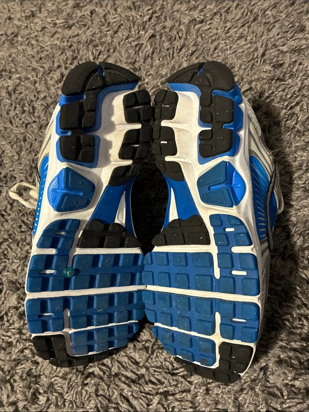 Nike vomero 5